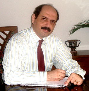 Dinyar011