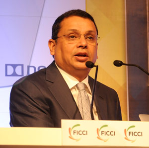 Mr.-Uday-Shankar,-Chairman-of-Ficci's-M&E-Committee-and-Star-India-CEO-giving-the-Opening-Remarks-at-FICCI-Frames-2014