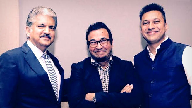 Raj-Kamble-with-Anand-Mahindra-and-Chandrasekar-Radhakrishnan